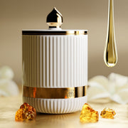 Velouté scented candle with warm ambergris